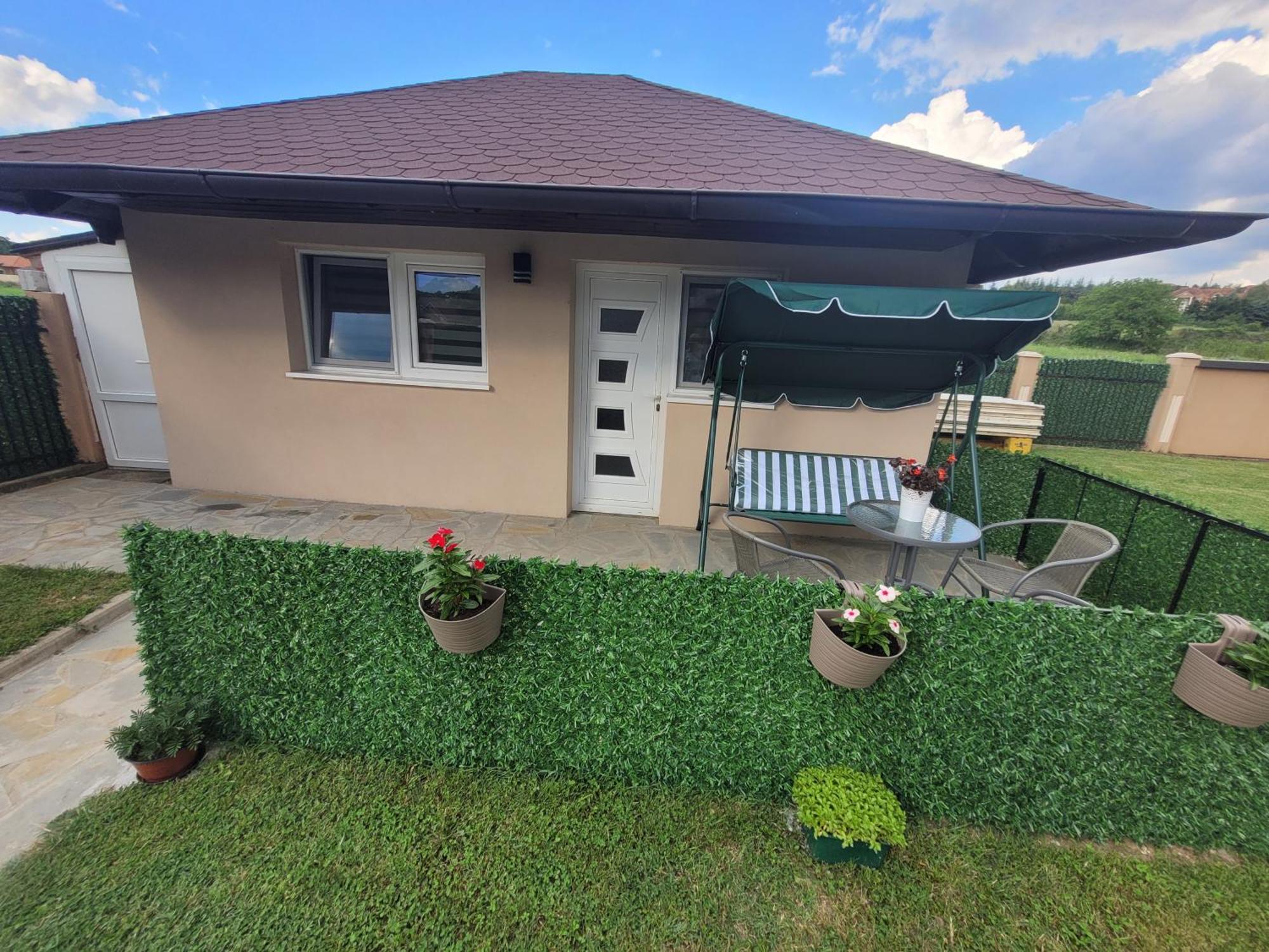 Apartmani Apolon Vrdnik Extérieur photo